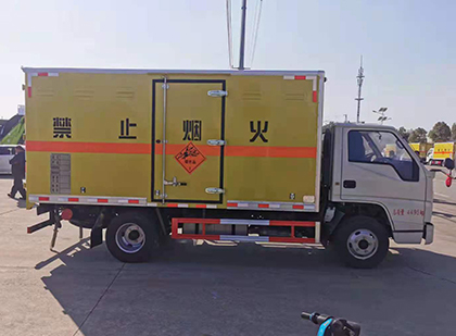 龙湾爆破器材运输车